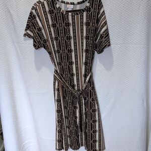 LuLaRoe Black and Cream Raglan Midi Dress